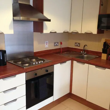 Luxury Ivy Exchange 3 Bedroom דירה