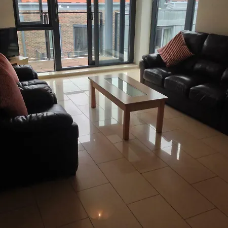Luxury Ivy Exchange 3 Bedroom